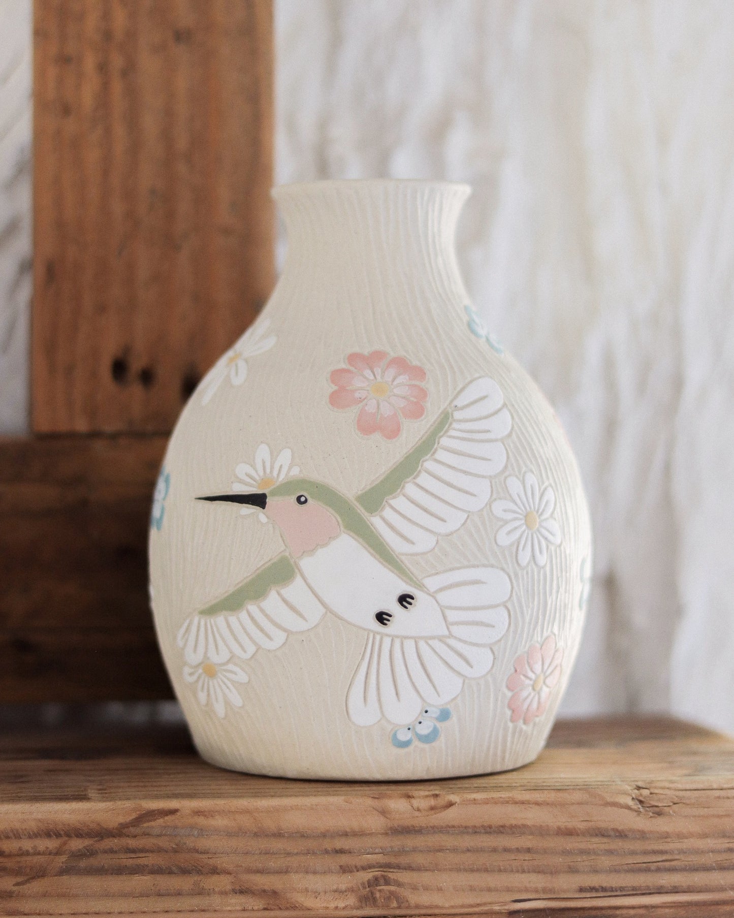 Hummingbirds & Flowers Vase