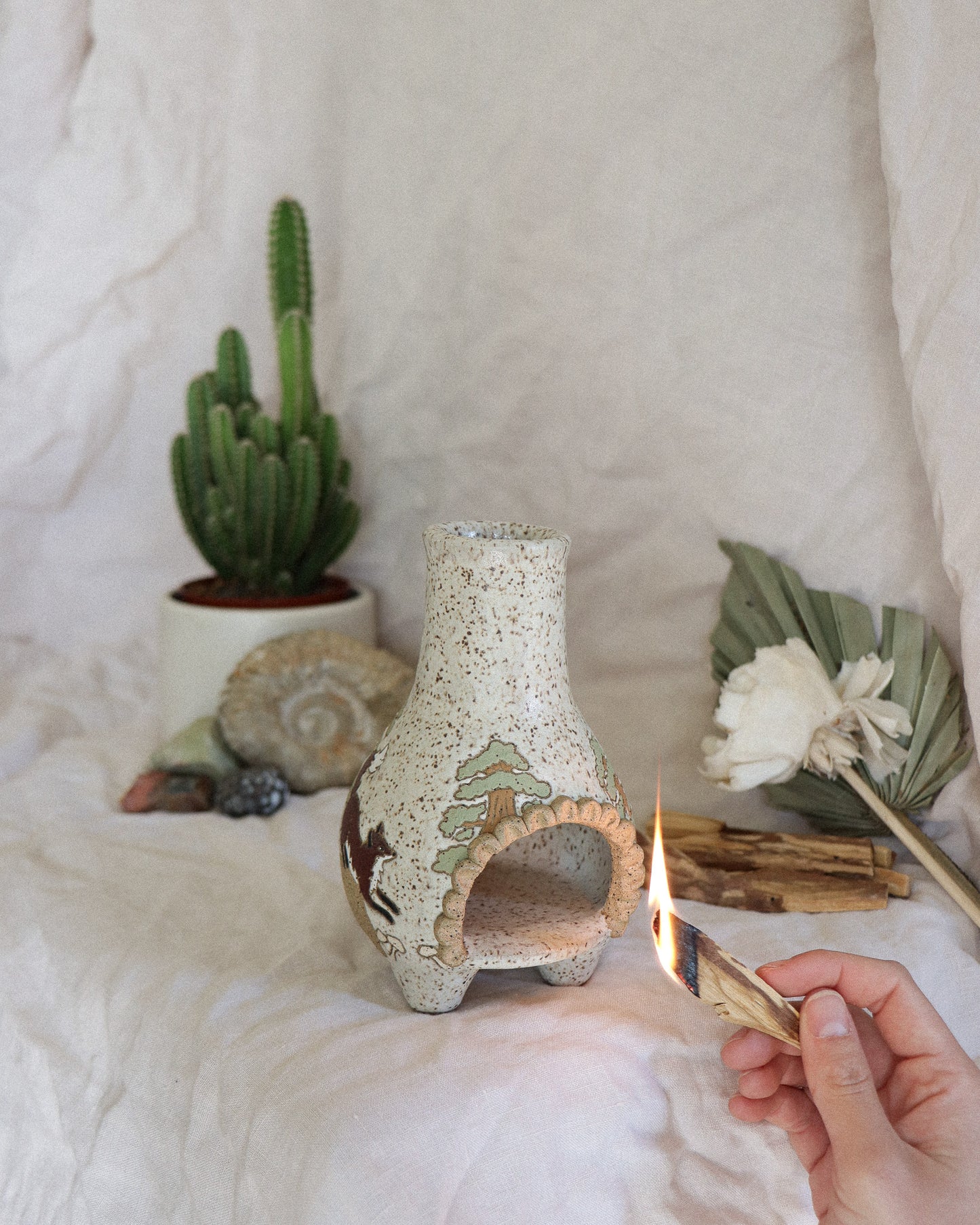 Foxes & sequoias palo santo / incense cone chiminea